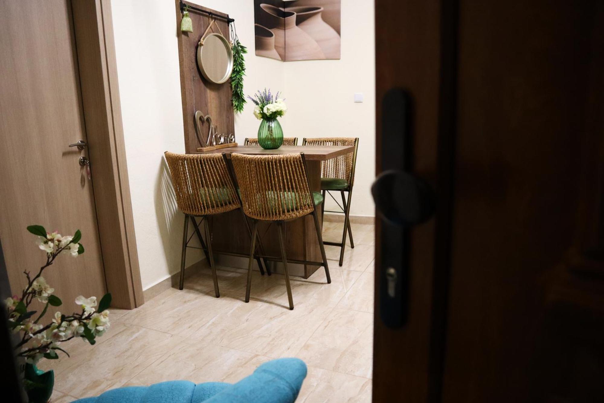 Thassion-Ikea Feels Like Home Astris Eksteriør billede